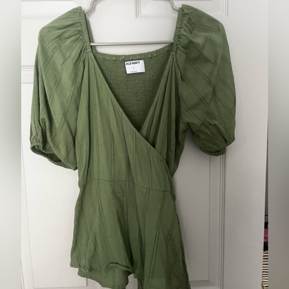 Green, never worn, tie  peplum blouse - Picture 2 of 4